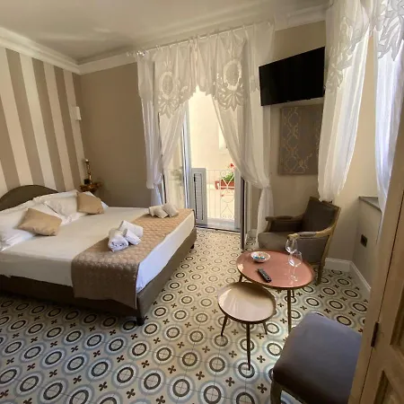 The World Suite Tropea Exterior photo
